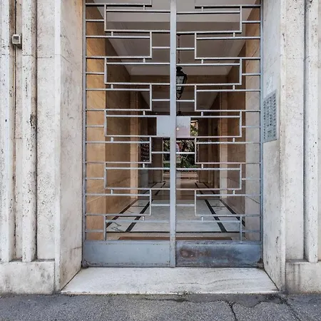 アパート Large And Bright 3 Bed Flat Near Piazza Del Popolo ローマ