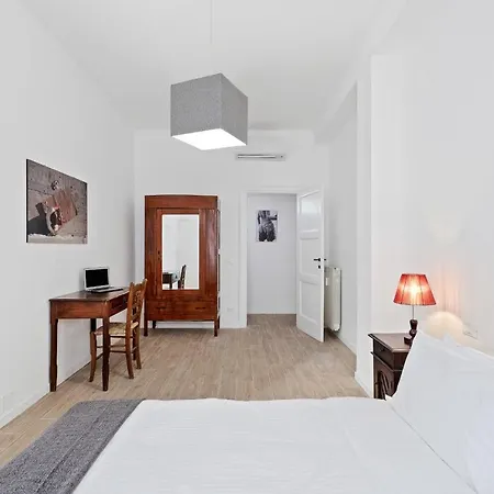 Large And Bright 3 Bed Flat Near Piazza Del Popolo *