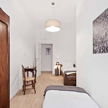アパート Large And Bright 3 Bed Flat Near Piazza Del Popolo ローマ